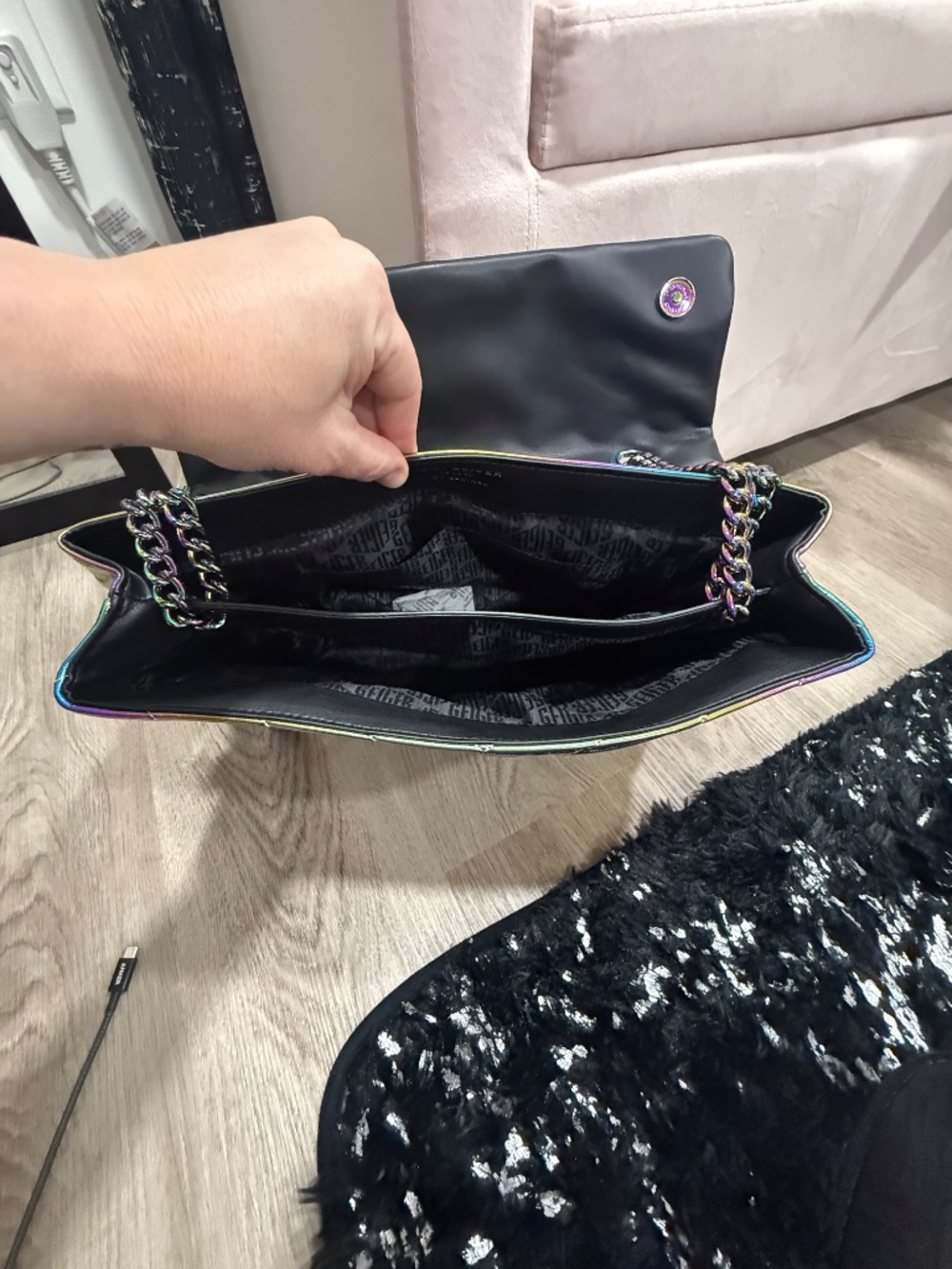 New without tags - Kurt Geiger metallic multicolor shoulder bag - Picture 6 of 12